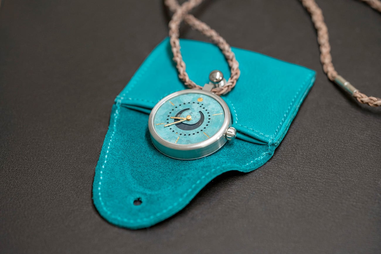 Uhren customized mit Anhänger