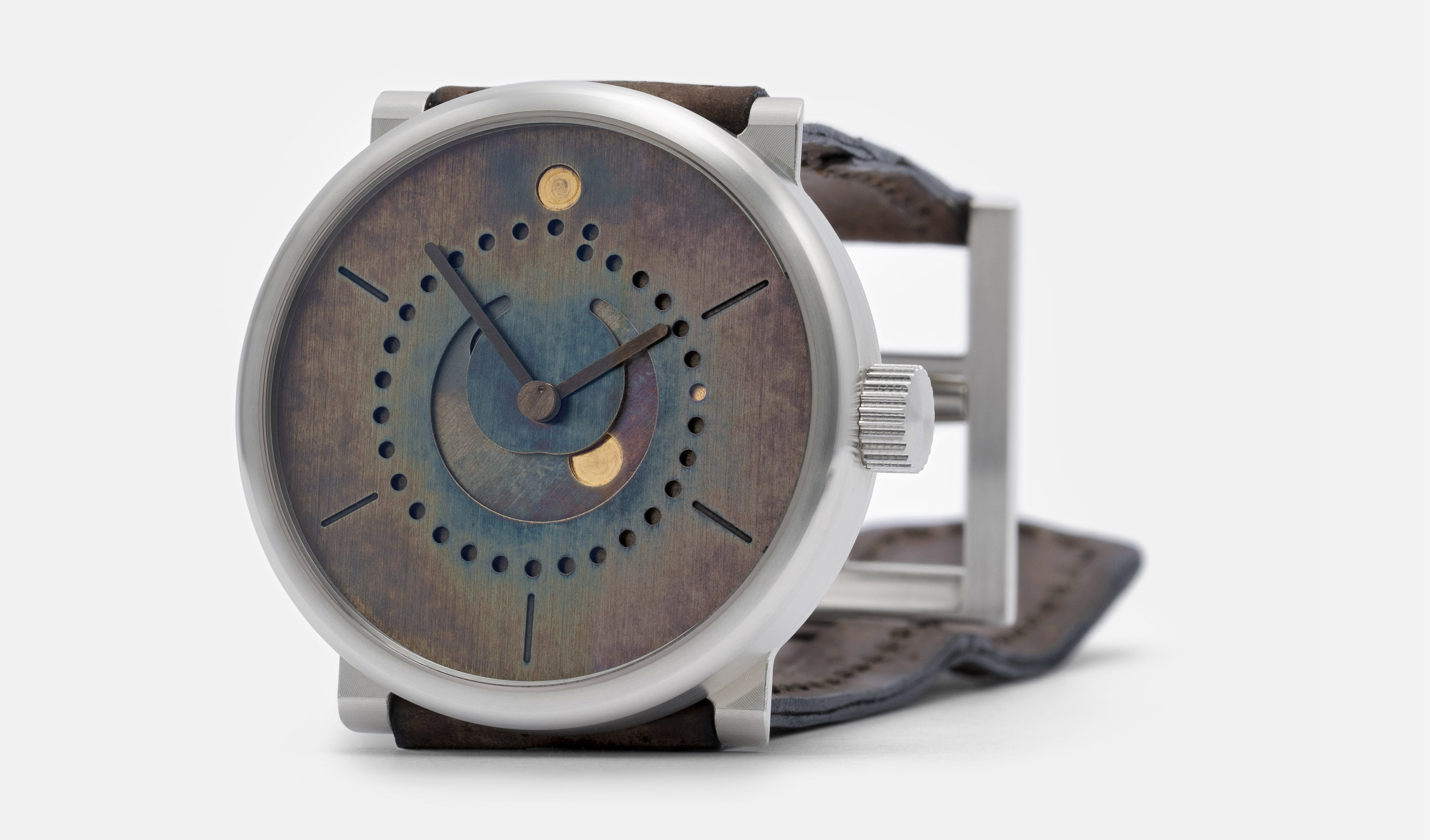 Recherche montre phase de lune (demande très précise) Moon-phase-watch-wild-patina-42mm-cm-ochs-und-junior-0301_RGB-6